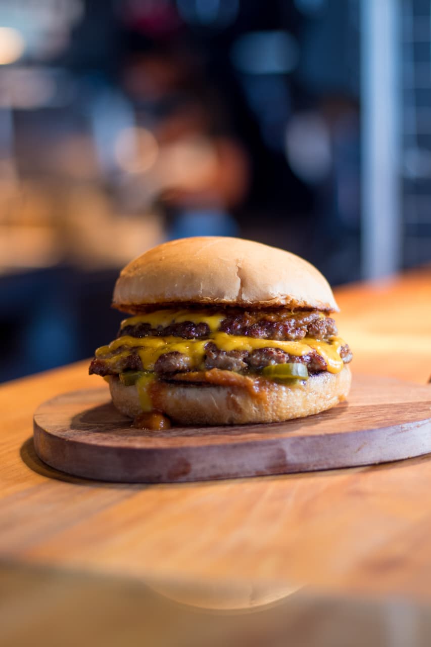 Noms Grill Cheeseburger